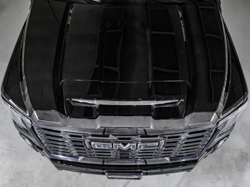 Used 2024 GMC Sierra 2500 Denali Ultimate AWD/4WD image 38