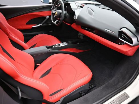 Used 2025 Ferrari 296 GTS image 28