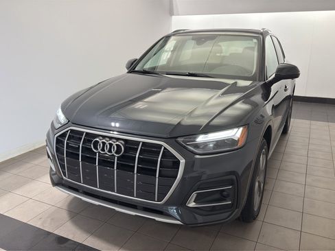Used 2023 Audi Q5 2.0T Premium Plus w/ Premium Plus Package image 2