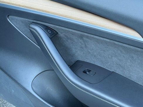 Used 2021 Tesla Model 3 Standard Range Plus RWD image 37