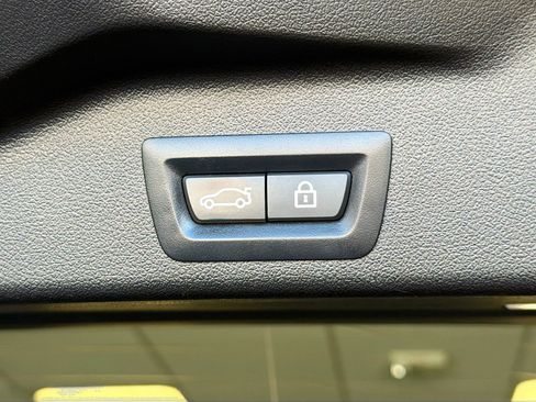 Used 2020 BMW X5 xDrive40i w/ Convenience Package AWD/4WD image 32