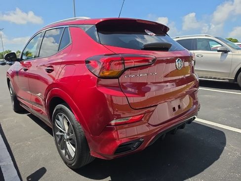 Used 2021 Buick Encore GX Essence w/ Experience Buick Package FWD image 11