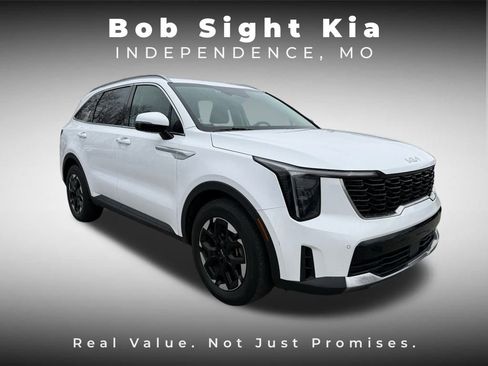 Certified 2024 Kia Sorento S image 23