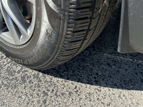 Certified 2021 Cadillac XT5 Premium Luxury image 10