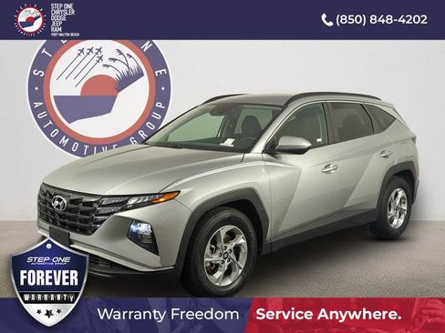 Used 2024 Hyundai Tucson SEL FWD image 2