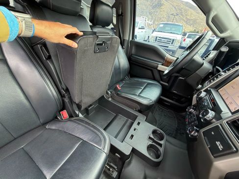 Used 2019 Ford F150 Lariat w/ Equipment Group 501A Mid image 5