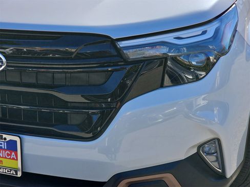 Used 2025 Subaru Forester Sport image 33