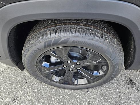 New 2026 Chevrolet Equinox LT w/ Convenience Package II image 19