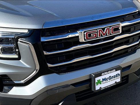 Used 2025 GMC Terrain Elevation image 30