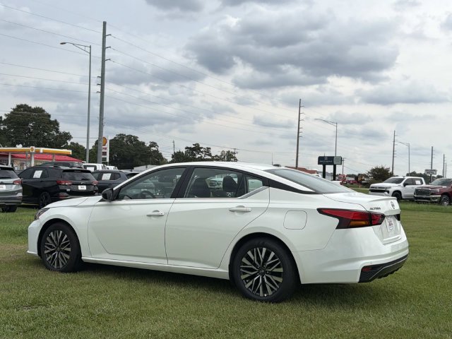 Used 2026 Nissan Altima 2.5 SV FWD image 10
