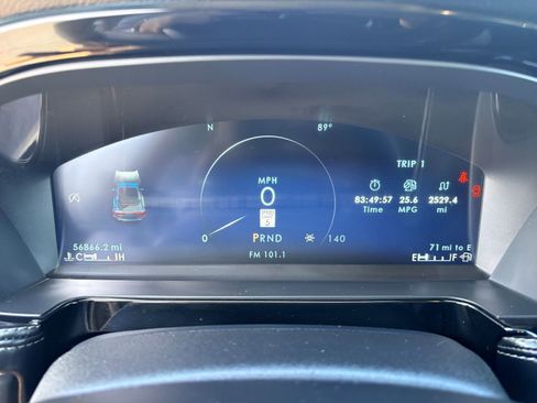 Used 2023 Lincoln Corsair Standard image 18