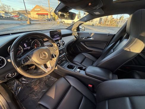 Used 2018 Mercedes-Benz CLA 250 4MATIC w/ Premium Package image 31