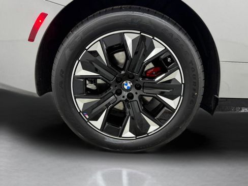 New 2026 BMW iX xDrive60 w/ M Sport Package image 9