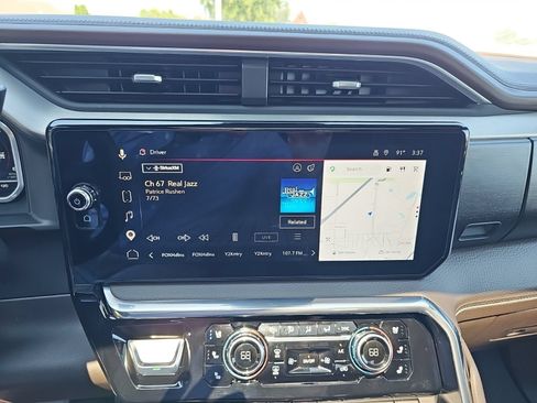 Used 2024 GMC Sierra 2500 Denali w/ Denali Reserve Package AWD/4WD image 20