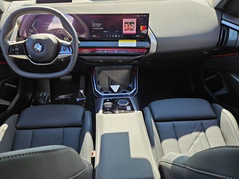 New 2025 BMW X3 xDrive30i w/ Premium Package image 16
