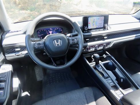 Used 2023 Honda Accord EX image 16