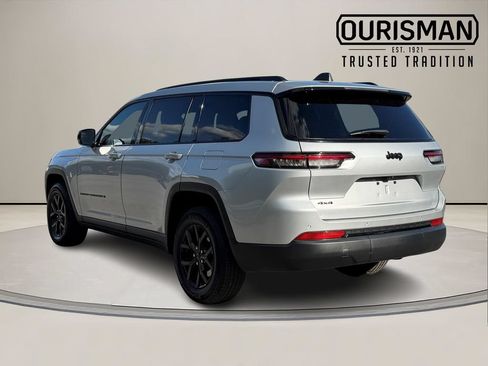 Used 2024 Jeep Grand Cherokee L Laredo AWD/4WD image 4