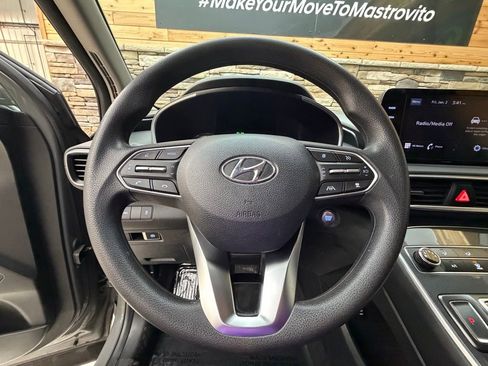 Certified 2022 Hyundai Santa Fe SEL image 17