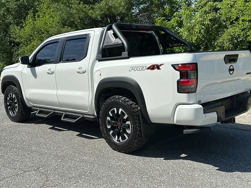 Certified 2023 Nissan Frontier PRO-4X w/ Technology Package AWD/4WD image 8