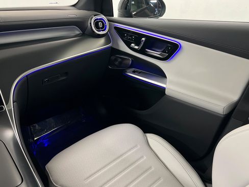 New 2026 Mercedes-Benz GLC 300 4MATIC image 10