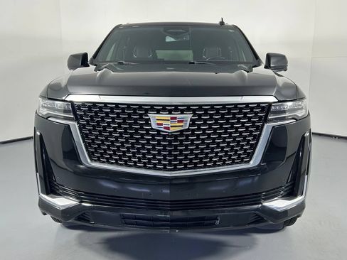 Used 2021 Cadillac Escalade Luxury AWD/4WD image 2
