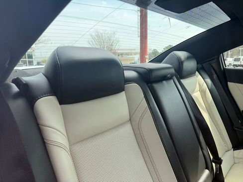 Used 2018 Dodge Charger GT image 18