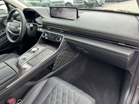 Used 2024 Genesis GV80 3.5T w/ Prestige Package image 10