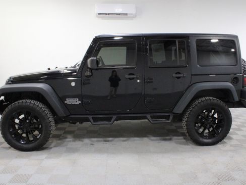 Used 2015 Jeep Wrangler Unlimited Sport w/ Quick Order Package 24S image 27