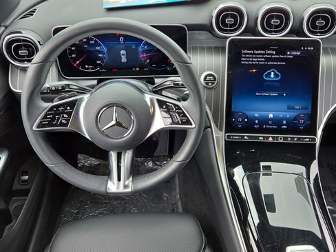 Used 2026 Mercedes-Benz GLC 300 image 12