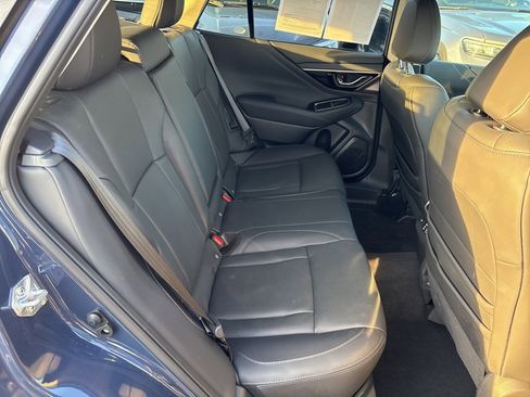 Used 2025 Subaru Outback Touring XT image 11