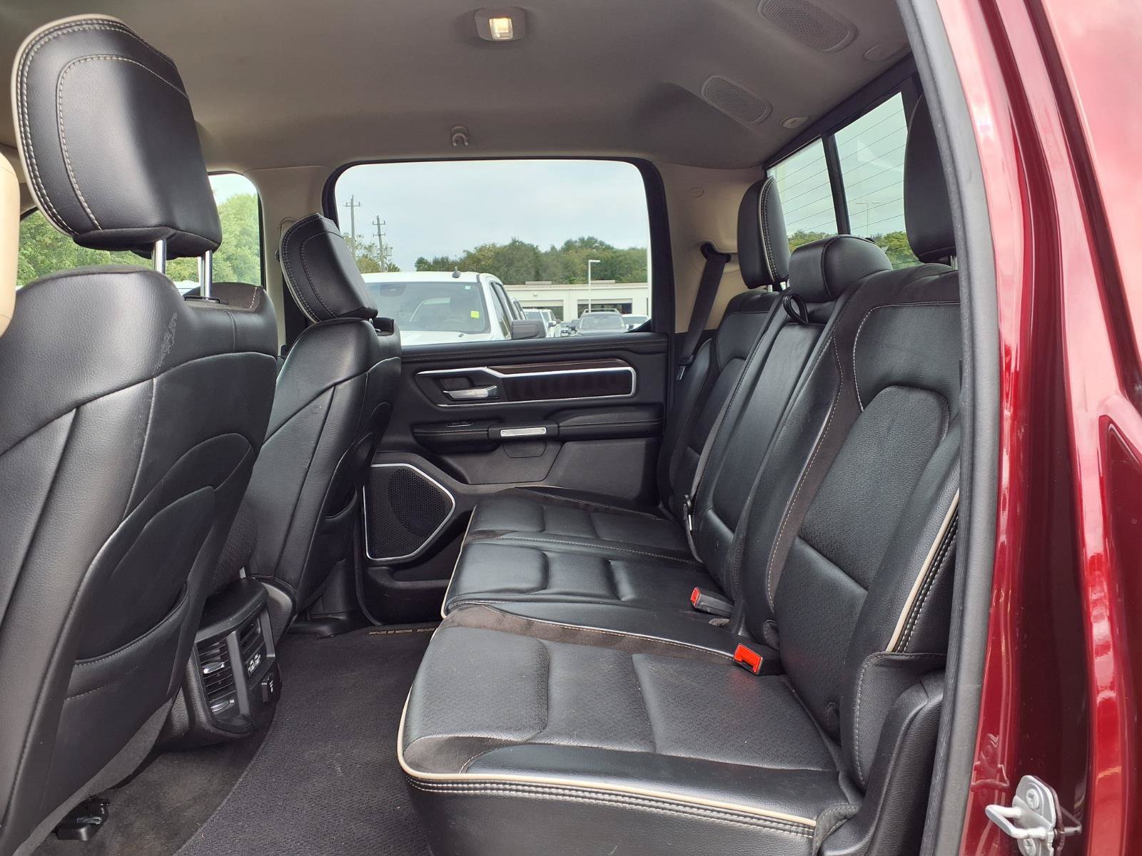 Used 2021 RAM 1500 Laramie w/ Off Road Group AWD/4WD image 18