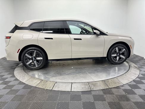 New 2026 BMW iX xDrive45 image 17