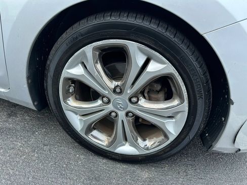 Used 2013 Hyundai Elantra GT w/ Style Pkg FWD image 11