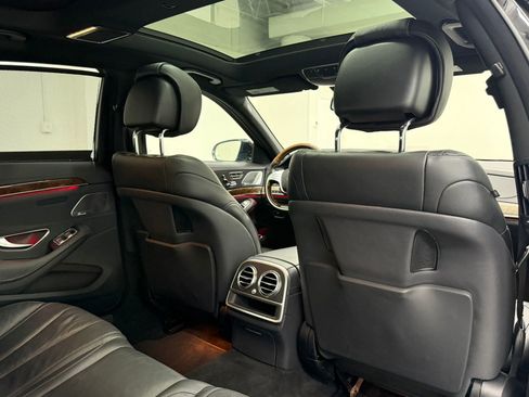 Used 2016 Mercedes-Benz S 550 Sedan image 41
