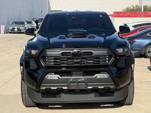 Used 2025 Toyota Tacoma TRD Sport RWD image 6