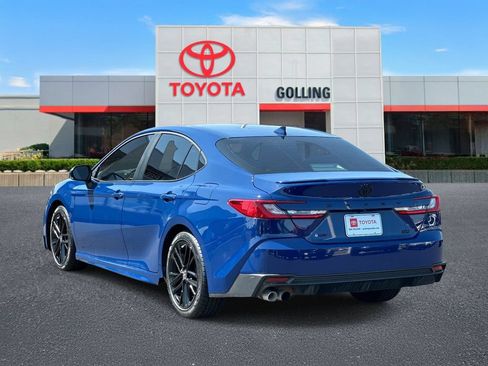 Used 2025 Toyota Camry SE w/ Multimedia Upgrade Package FWD image 4