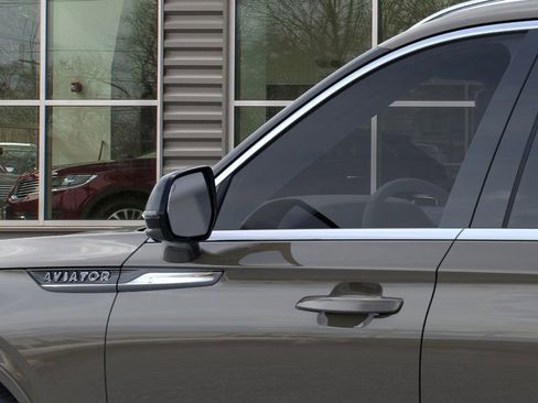 New 2025 Lincoln Aviator Black Label image 20