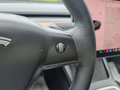 Used 2022 Tesla Model 3 Standard Range RWD image 24