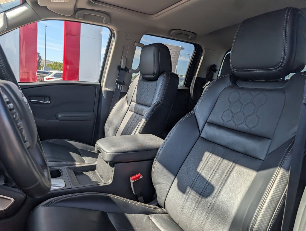Used 2024 Nissan Frontier SL AWD/4WD image 7