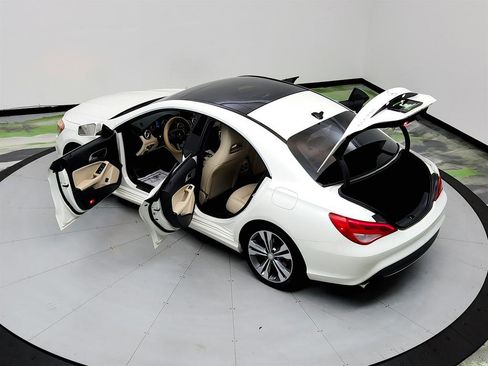 Used 2015 Mercedes-Benz CLA 250 image 38