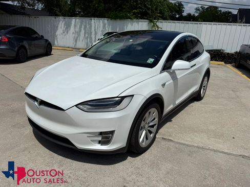 Used 2018 Tesla Model X 100D AWD/4WD image 1