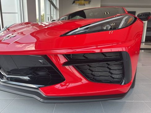 Used 2023 Chevrolet Corvette Stingray Premium Cpe w/ Z51 Performance Package image 28