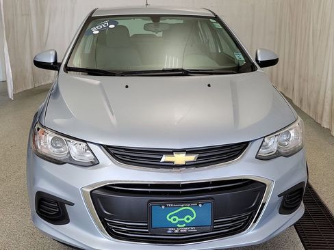 Certified 2017 Chevrolet Sonic LS FWD image 3