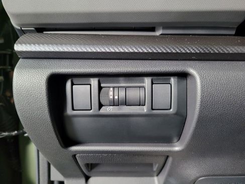 Certified 2025 Subaru Crosstrek 2.5i Limited w/ Popular Package #4A image 32