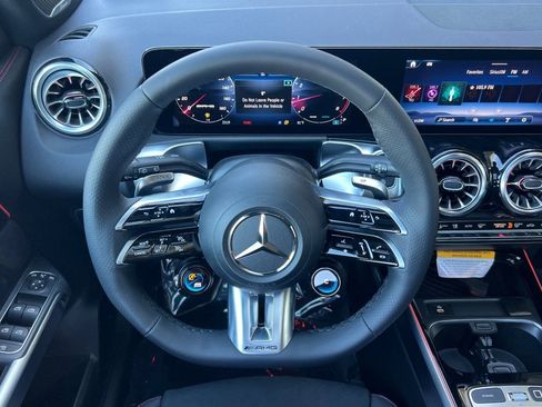 New 2026 Mercedes-Benz GLB 35 AMG 4MATIC image 19