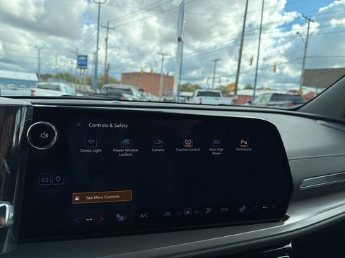 New 2026 Chevrolet Traverse LT w/ Sun and Wheel Package image 29