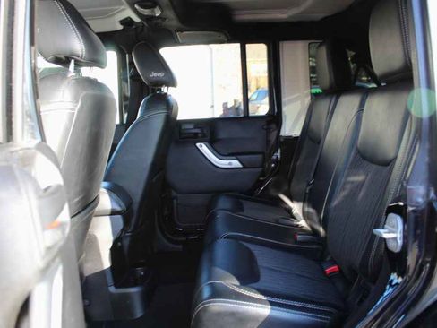 Used 2015 Jeep Wrangler Unlimited Sport image 20