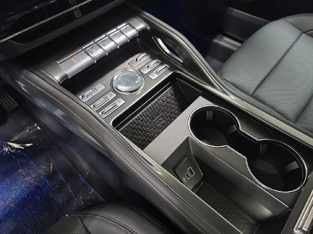 New 2026 Lincoln Nautilus Premier AWD/4WD image 22