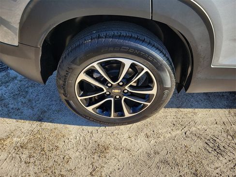 Used 2025 Chevrolet TrailBlazer LT image 7