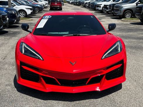 Used 2025 Chevrolet Corvette Z06 RWD image 2